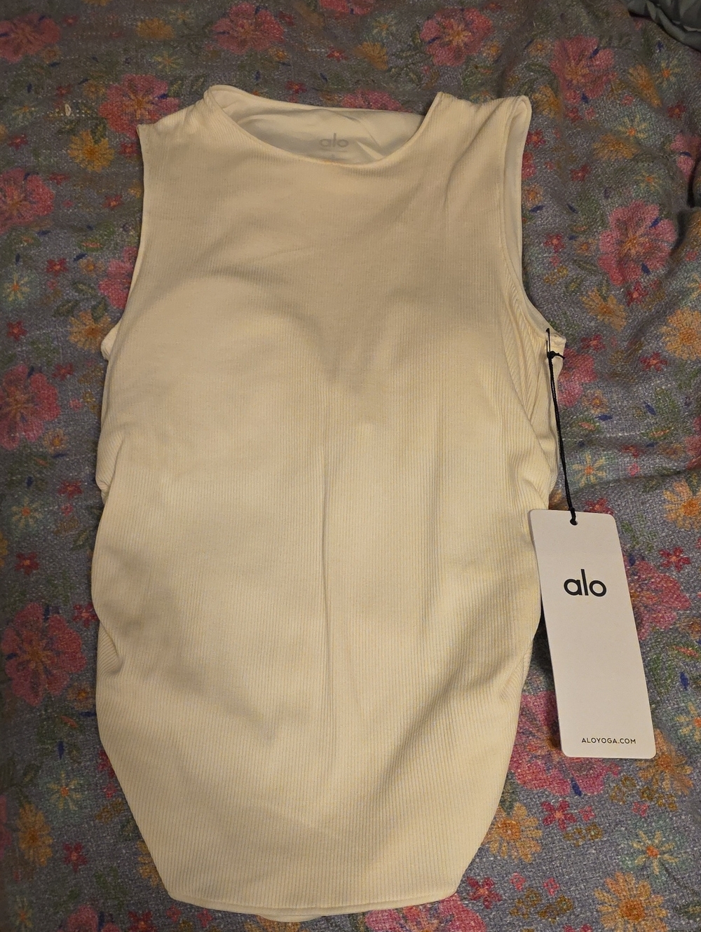 ALO Yoga Cream Ribbed High-Neck Tank